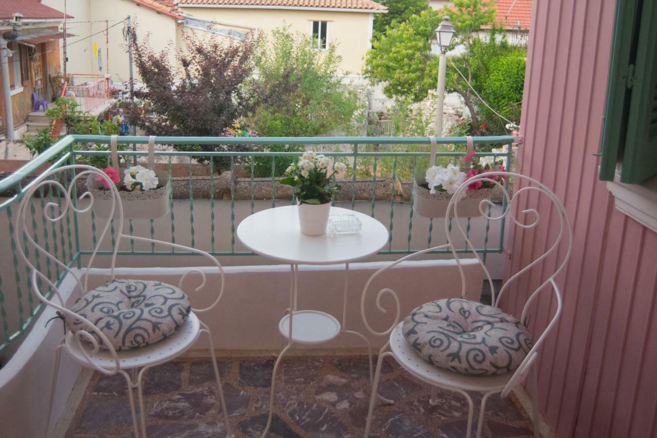 La Casa Rosa Lägenhet Lefkáda Exteriör bild